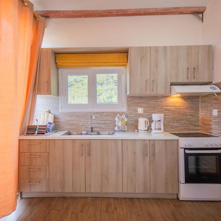 Villa- Nefeli Agios Gordios  Exteriör bild